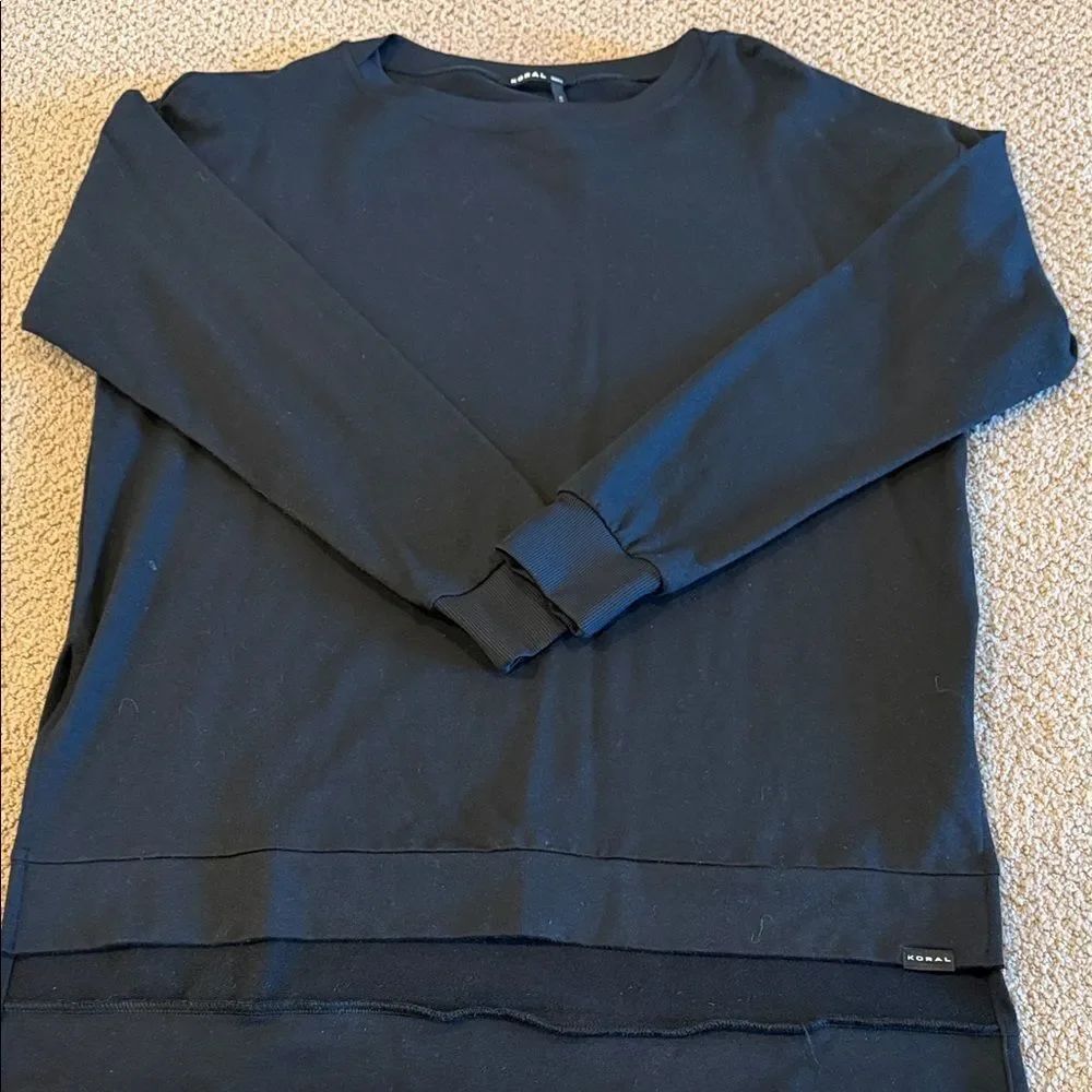Koral Black Long Sleeve Tunic Sweatshirt Small NWT Side Slits High Low Hem